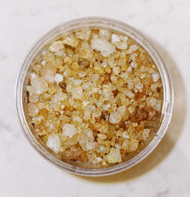 Load image into Gallery viewer, COCONUT BATH SALTS